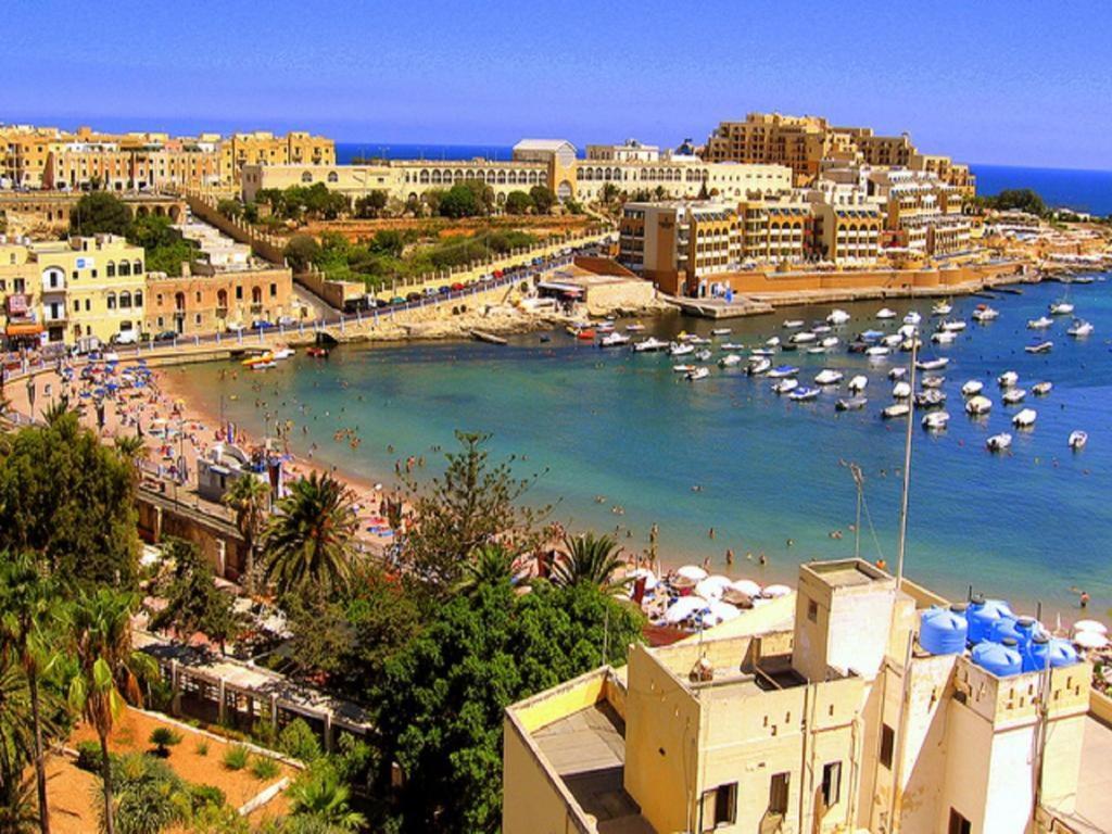 Modern 1Br Maisonette Steps From The Promenade سليمة المظهر الخارجي الصورة